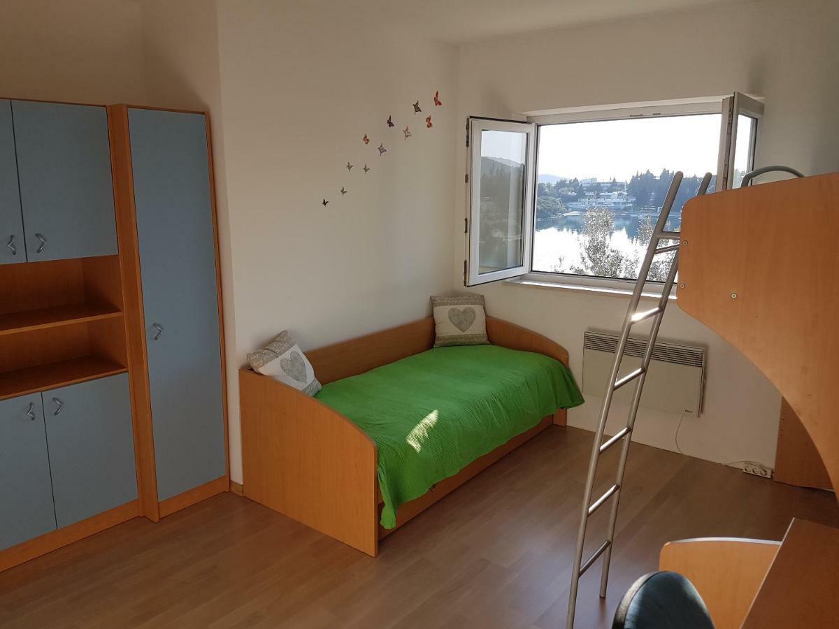 Truly Mediterranean Apartment "Spark" กอร์จูลา ภายนอก รูปภาพ